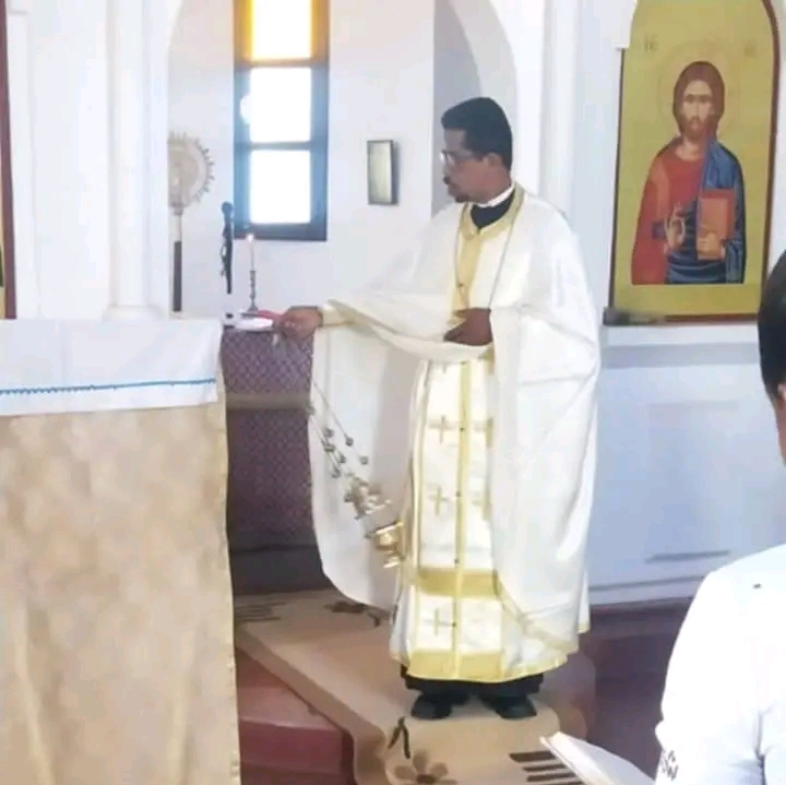 Célébration de la Divine Liturgie le dimanche